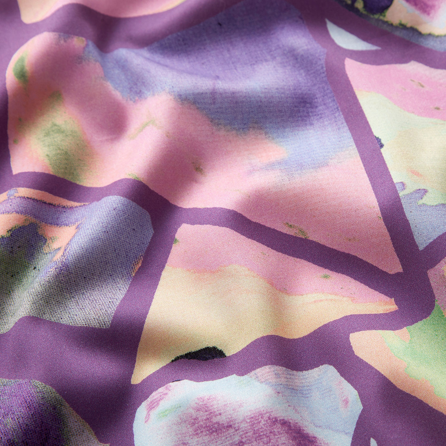Satin de coton Resonate Neon | Nerida Hansen – lilas rouge